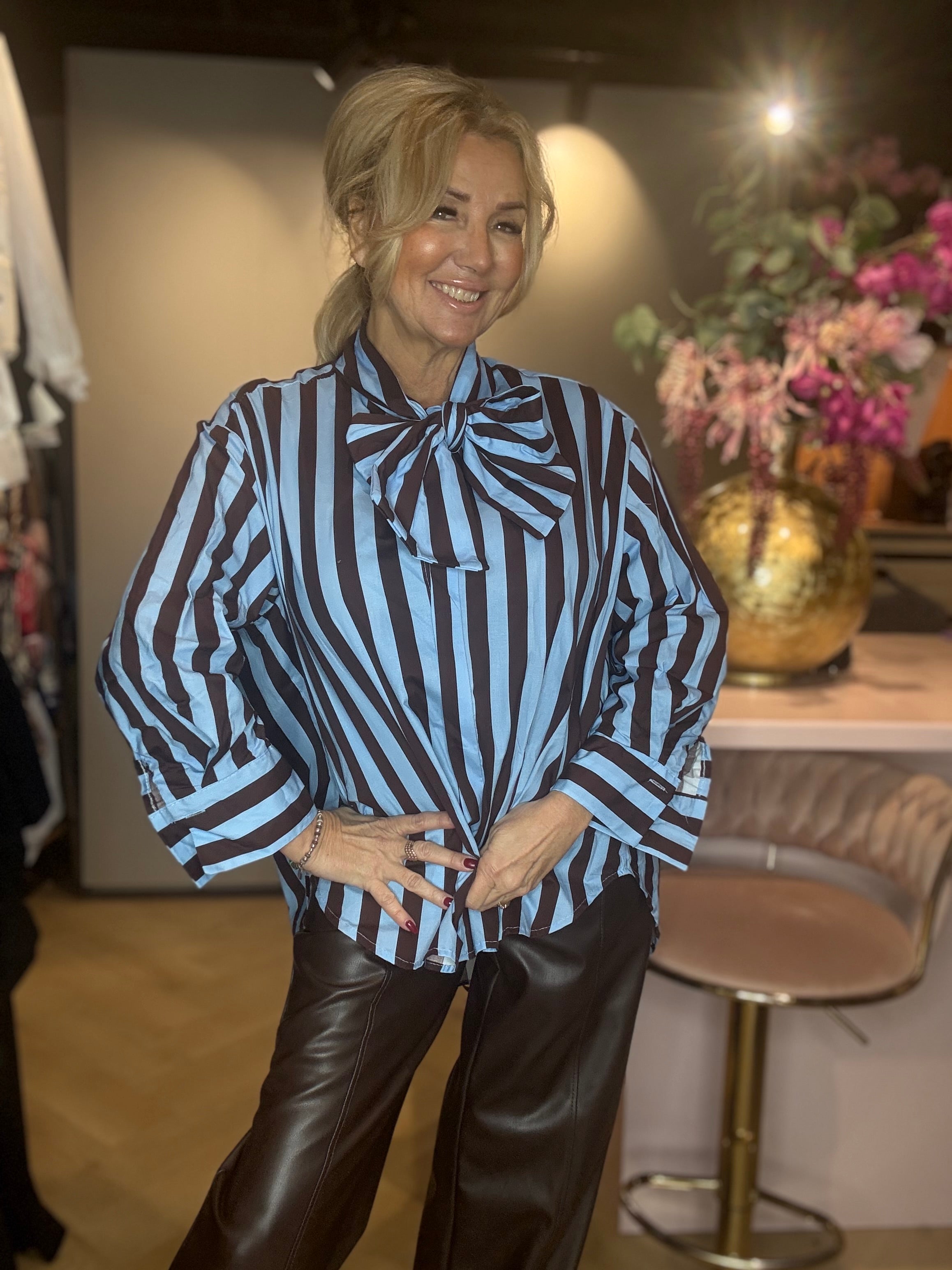 Blouse Bruin Streep Bow